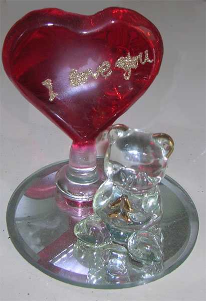 glass bear with heart